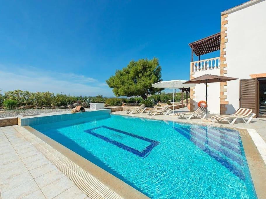 Villa Pefki